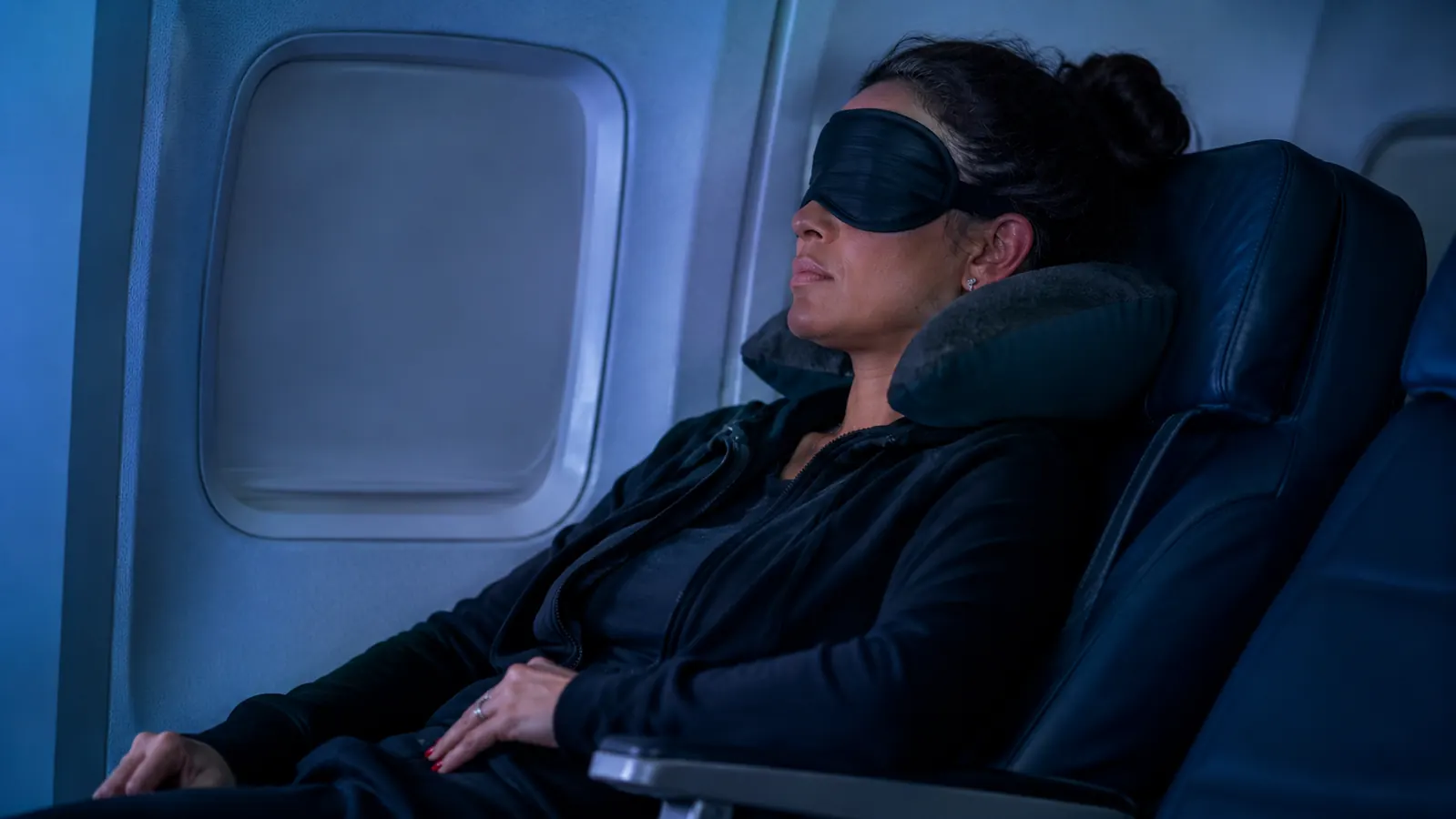 How to Actually Sleep on Red-Eye Flights